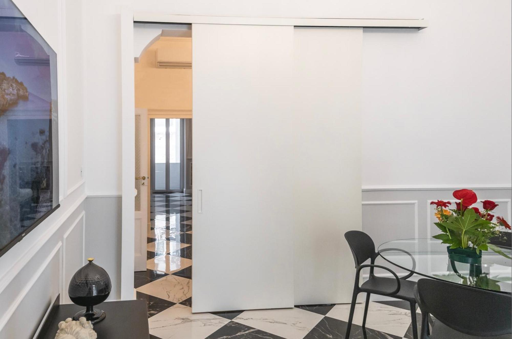 Nitti 76 Luxury Apartment Taranto Exteriör bild